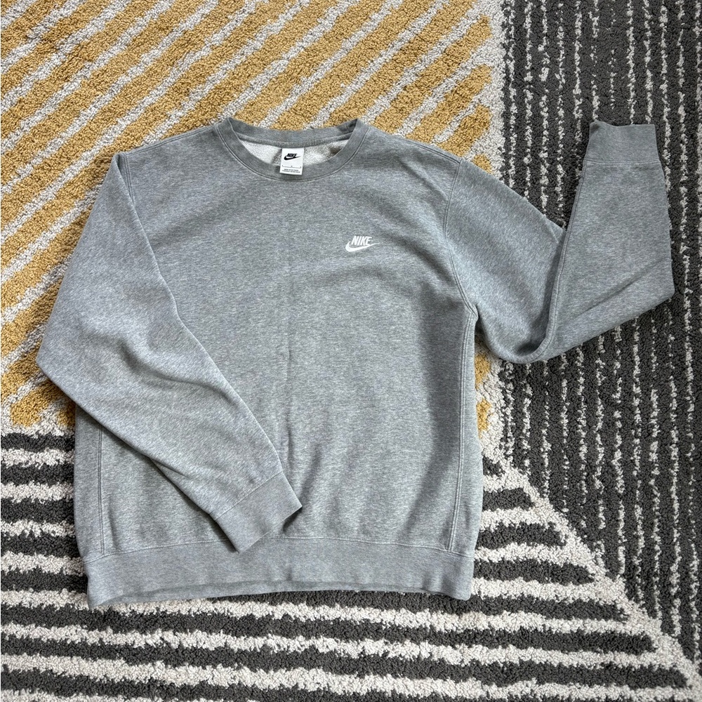 Nike Crewneck - Gray (unisex)